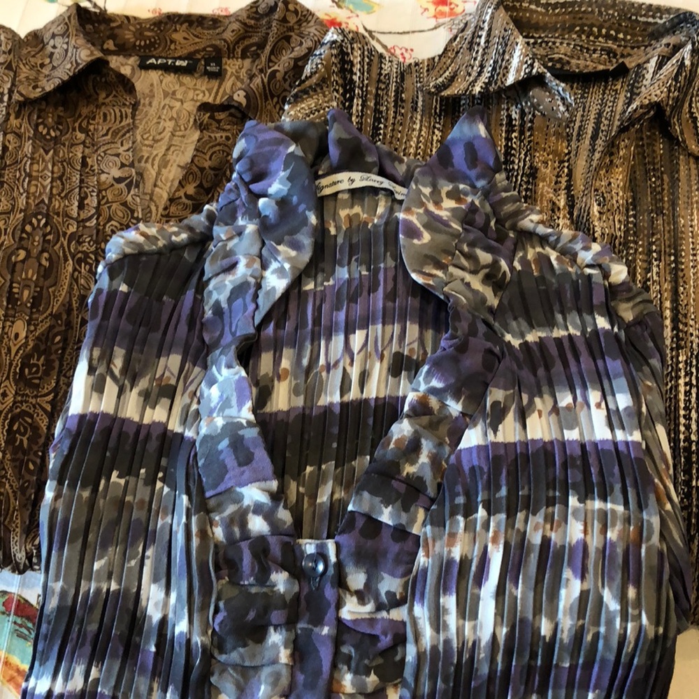 3 Accordion stretch blouses!